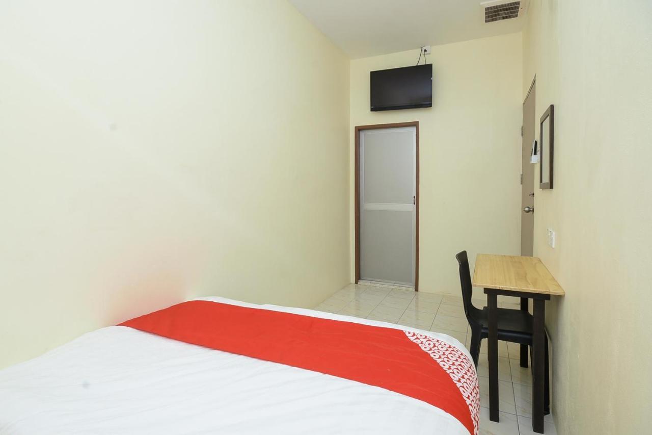 Batu Niah Oyo 90172 Goodwill Homestay מראה חיצוני תמונה
